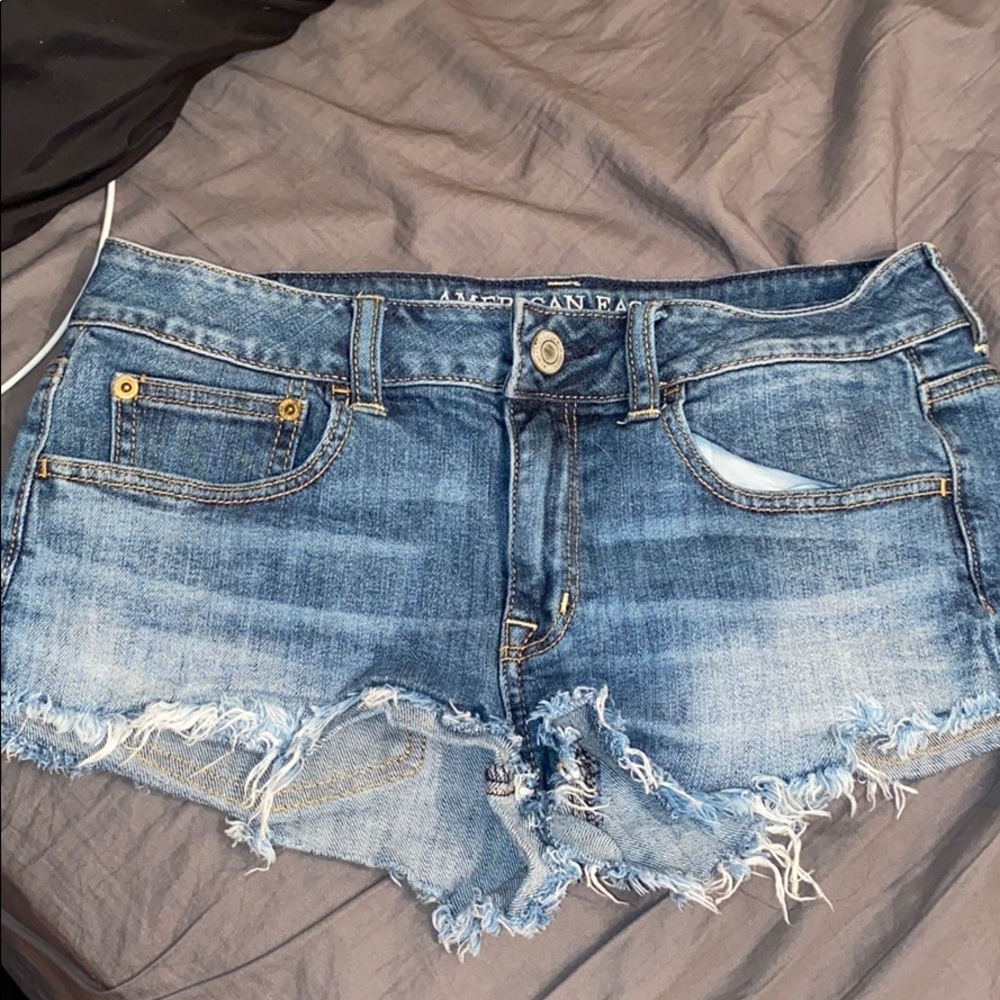 American eagle demin shorts